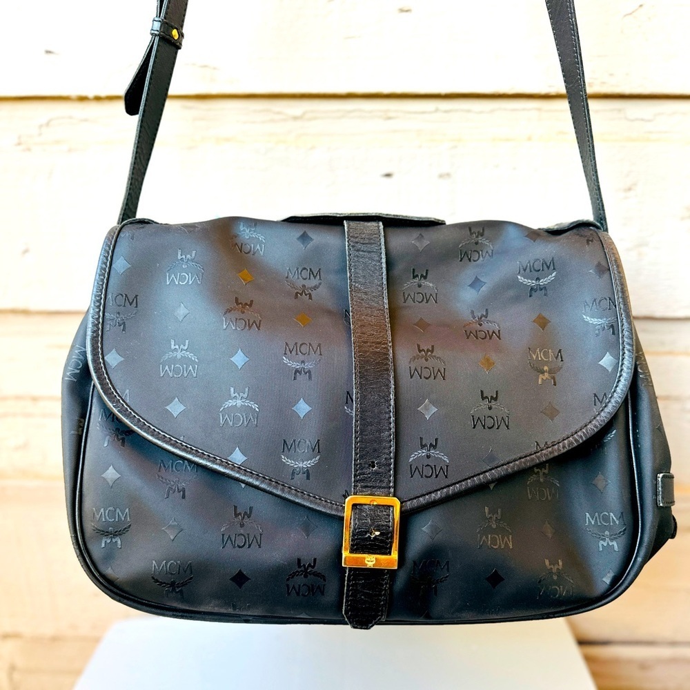 MCM Viseto 35cm Black Messenger Saddle Bag with COA. Made in Germany.